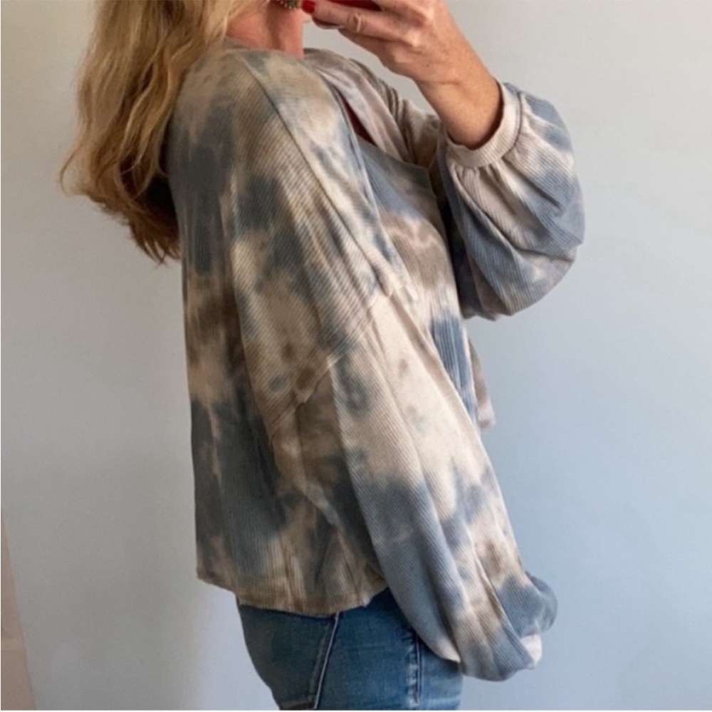 Cropped, Blue & Grey Tie Dye Top - Picture 4 of 8